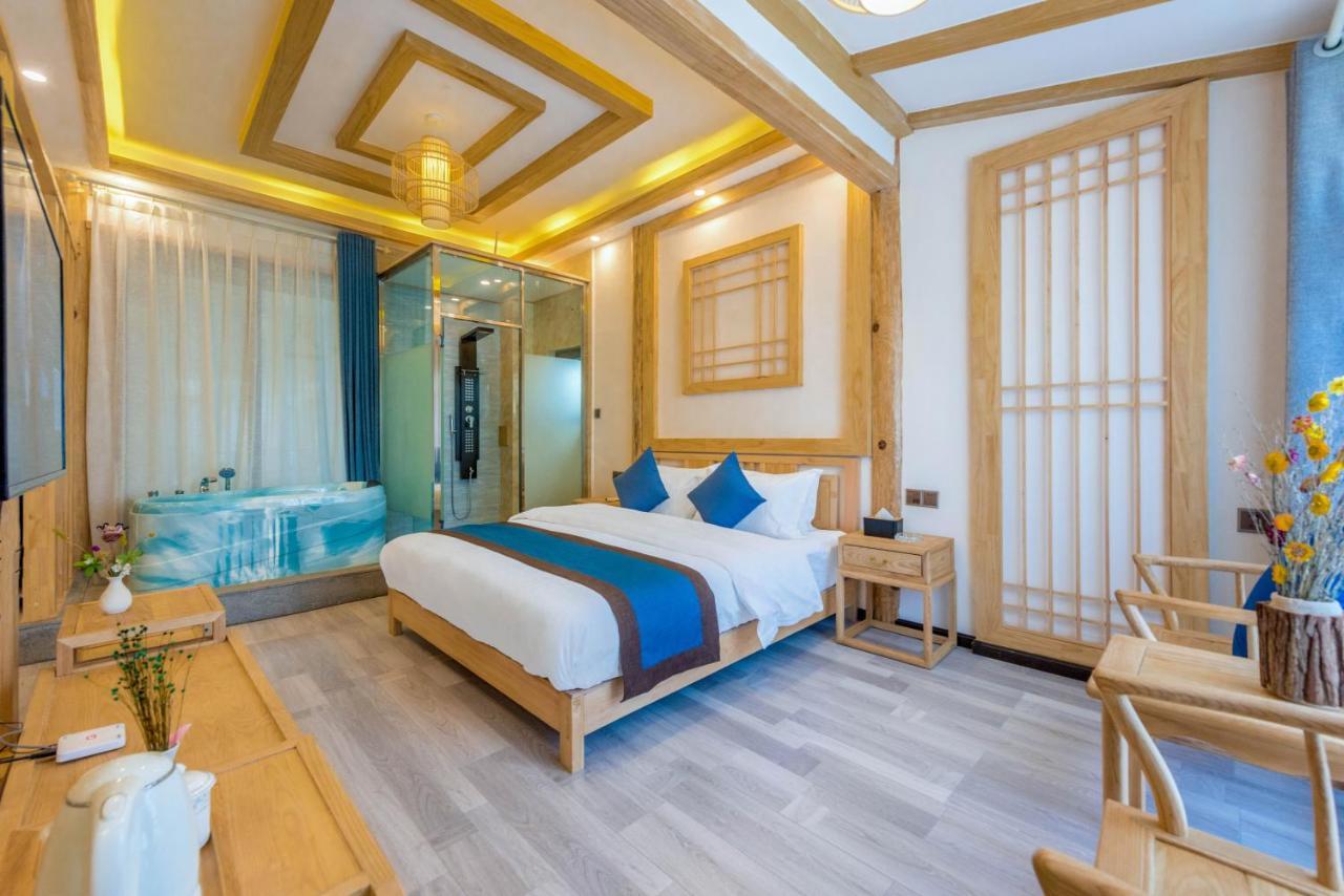Peer & Forever Guest House Лицзян Экстерьер фото